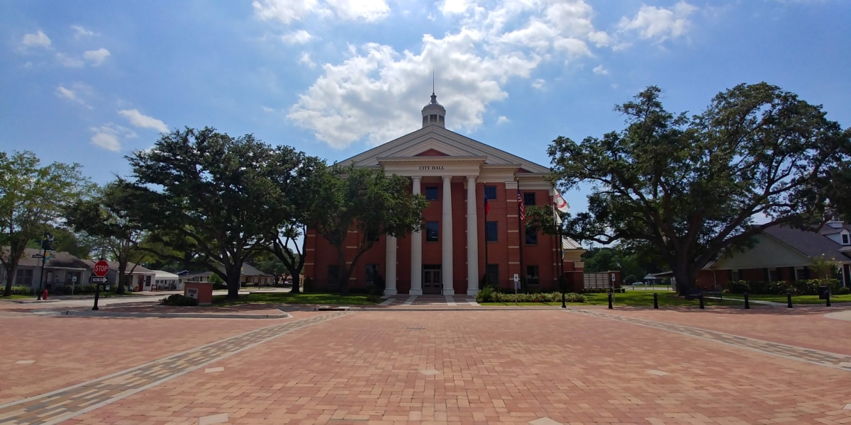 July 2019 Katy Texas Square In Front Of The Town