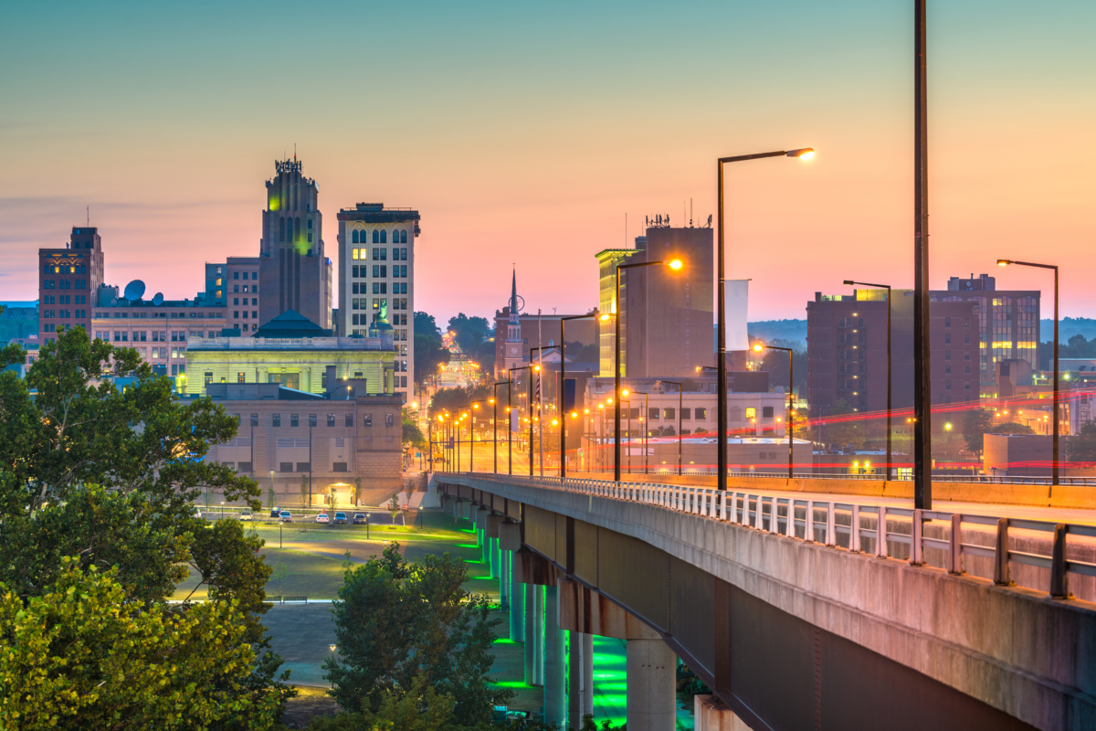 Youngstown, Ohio, USA downtown skyline at dusk.